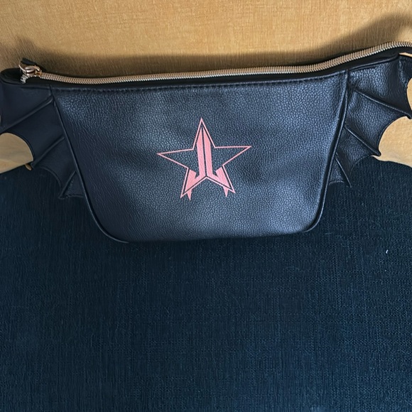Jeffree Star exclusive Bat Bag in black w/ iconic orange star logo -discontinued - Picture 1 of 4